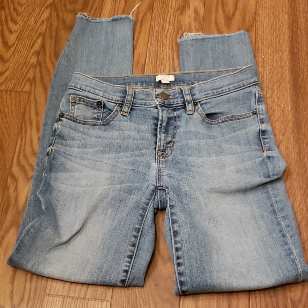 Raw hem jeans